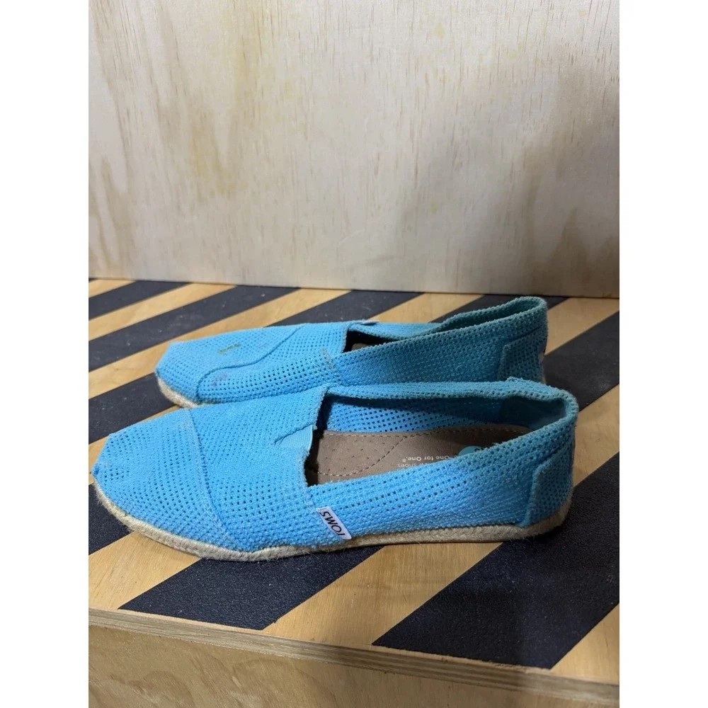 TOMS Blue‎ Slip On Sneakers Women’s US 7.5 Casual Canvas Comfort